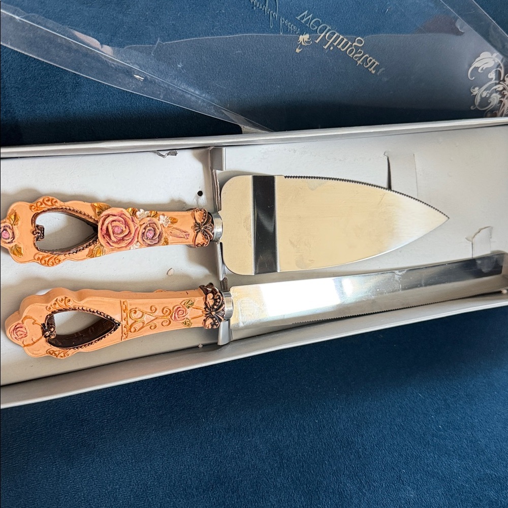 Elegant pink and beige Cake Server Set